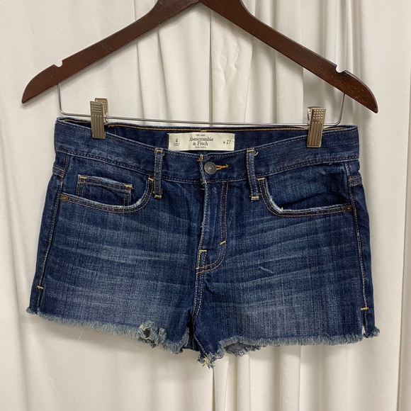 Shorts - Picture 1 of 2